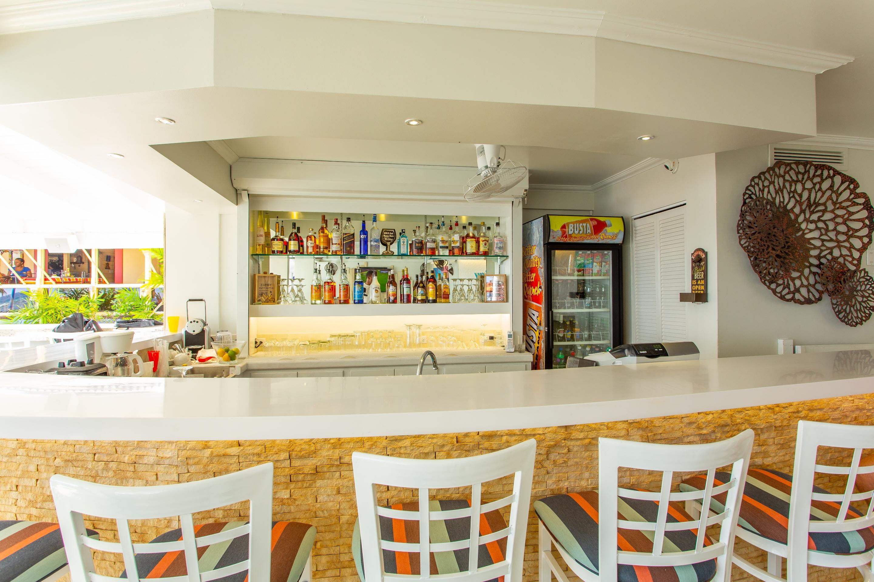 Yellow Bird Hotel Christ Church Extérieur photo