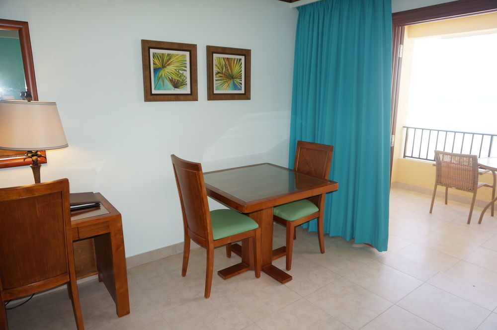 Yellow Bird Hotel Christ Church Extérieur photo